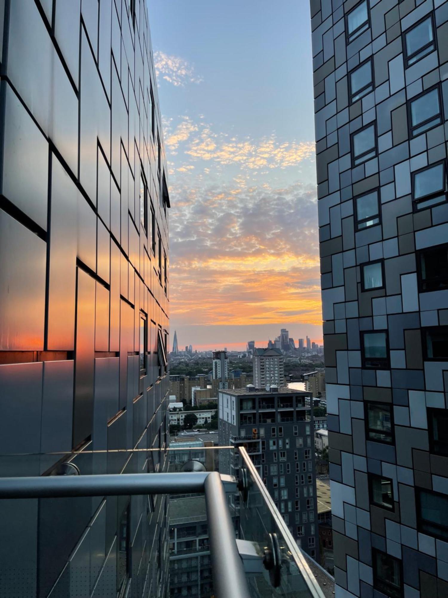 Apartment In Canary Wharf 런던 외부 사진