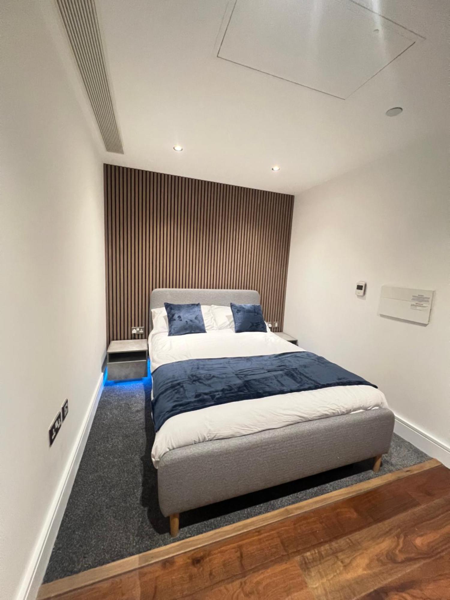 Apartment In Canary Wharf 런던 외부 사진